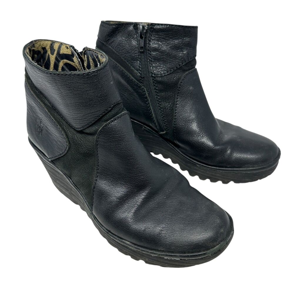 Fly London Black Yago Leather Wedge Ankle Booties Side Zip – EU 39 (US 8.5–9)‎